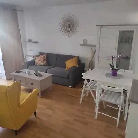 Homestay A Cote De L'aeroport Orly Athis-Mons