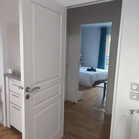 Homestay A Cote De L'aeroport Orly Athis-Mons